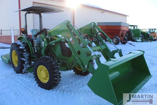 Image of John Deere 5067E equipment image 1
