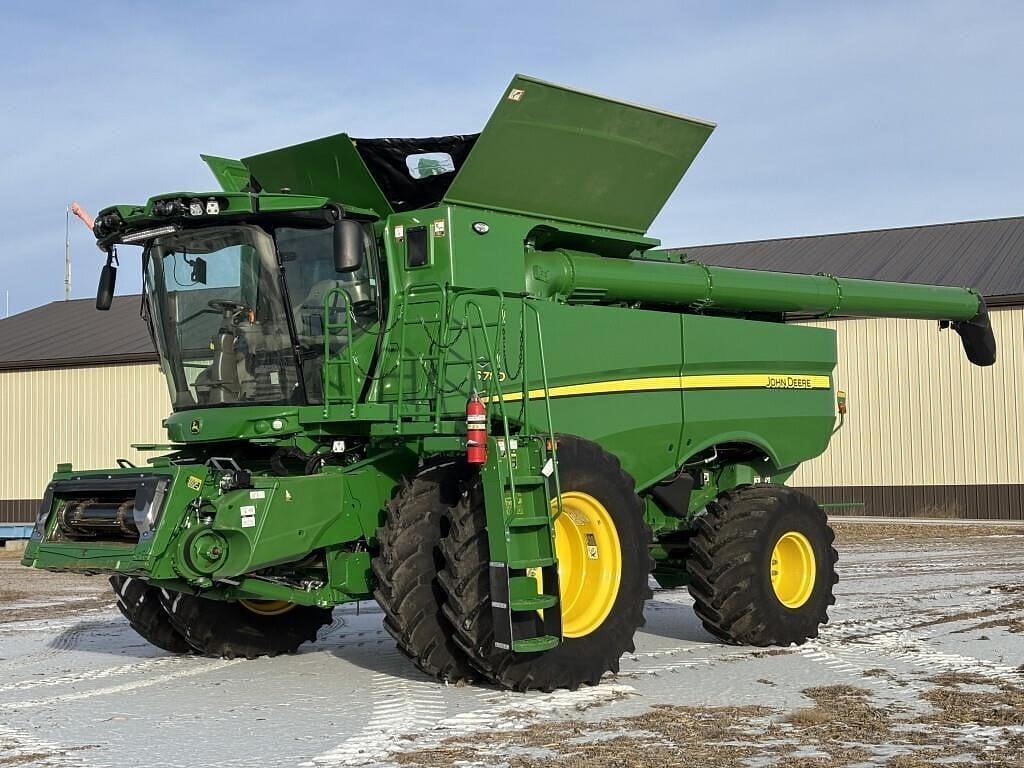 Image of John Deere S780 Primary image