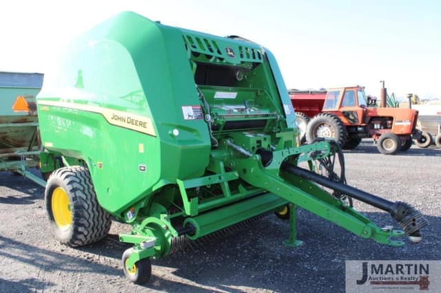 Image of John Deere V451R equipment image 1