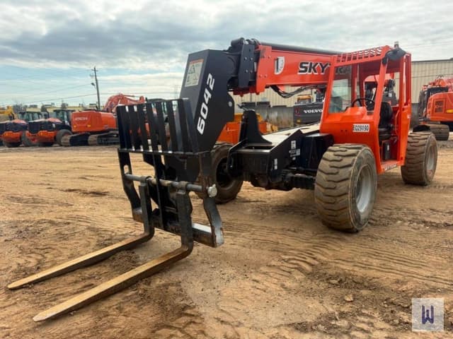 Image of JLG 6042 equipment image 1