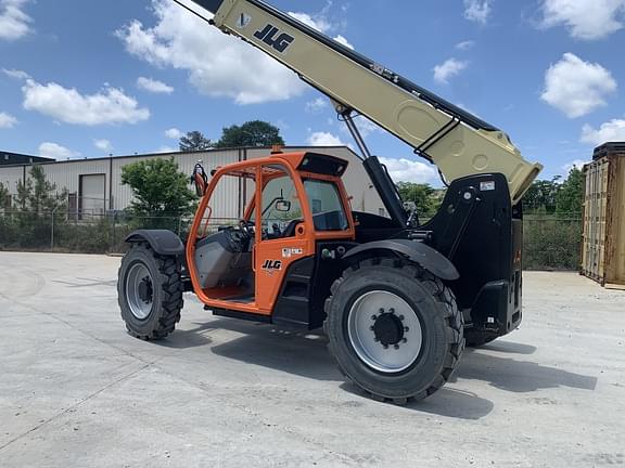 Image of JLG 742 equipment image 2