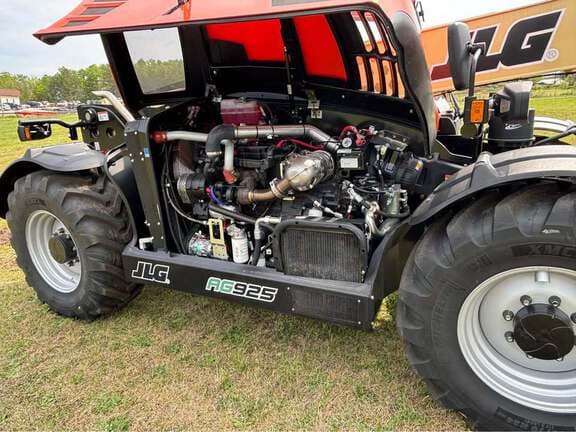 Image of JLG AG925 equipment image 2