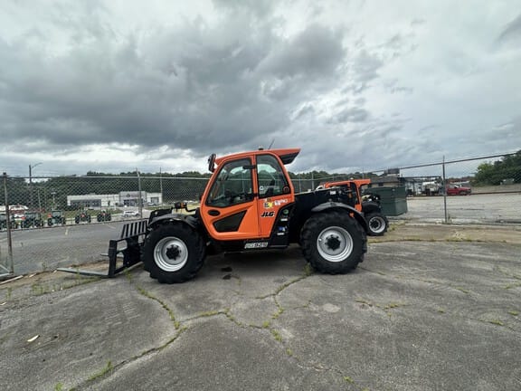 2024 JLG AG925 Equipment Image0