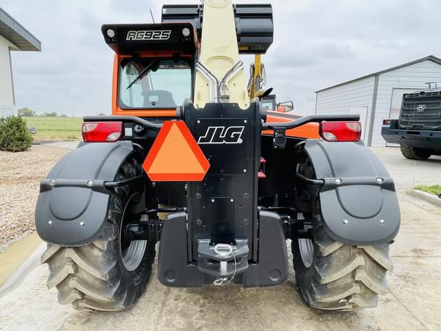 Image of JLG AG925 equipment image 3