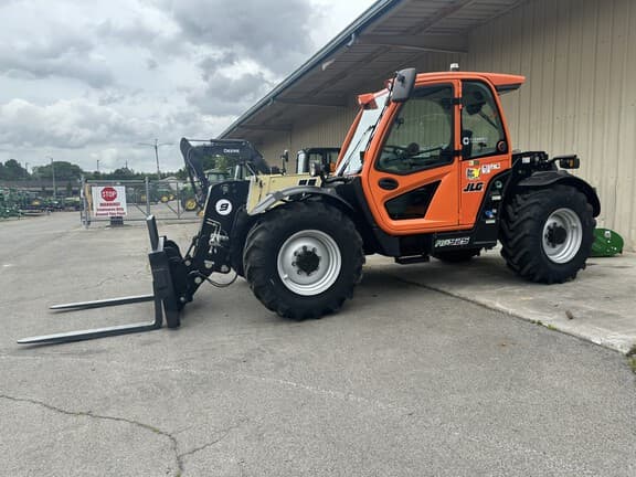 Image of JLG AG925 equipment image 2