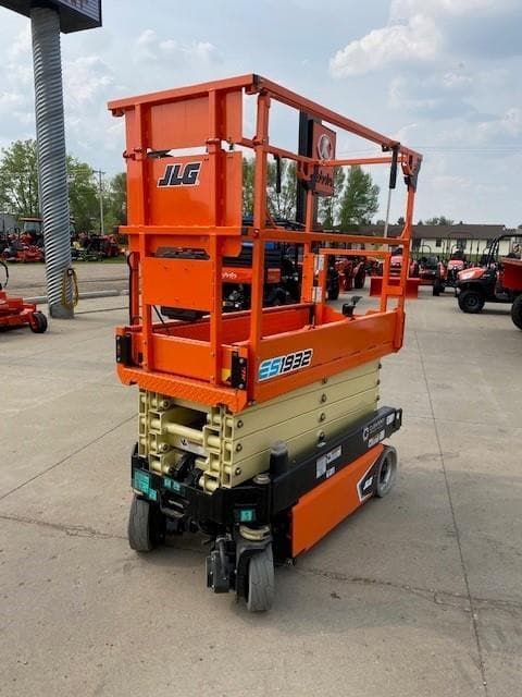 Image of JLG ES1932 equipment image 1