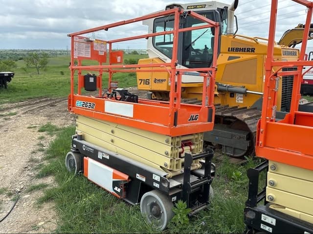Image of JLG ES2632 equipment image 4