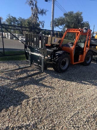2024 JLG G5-18A Equipment Image0