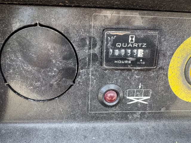 Image of JLG R1932 equipment image 4