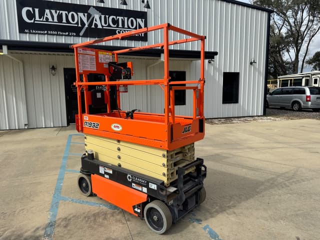 Image of JLG R1932 equipment image 3