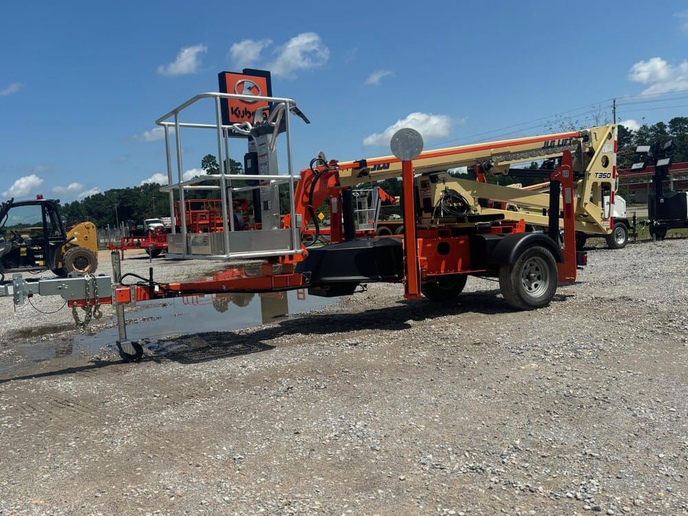 2024 JLG T350 Equipment Image0
