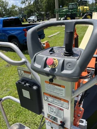 Image of JLG T350 equipment image 1