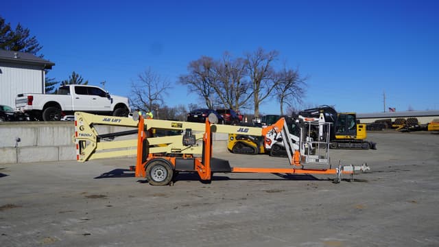 Image of JLG T500J equipment image 1