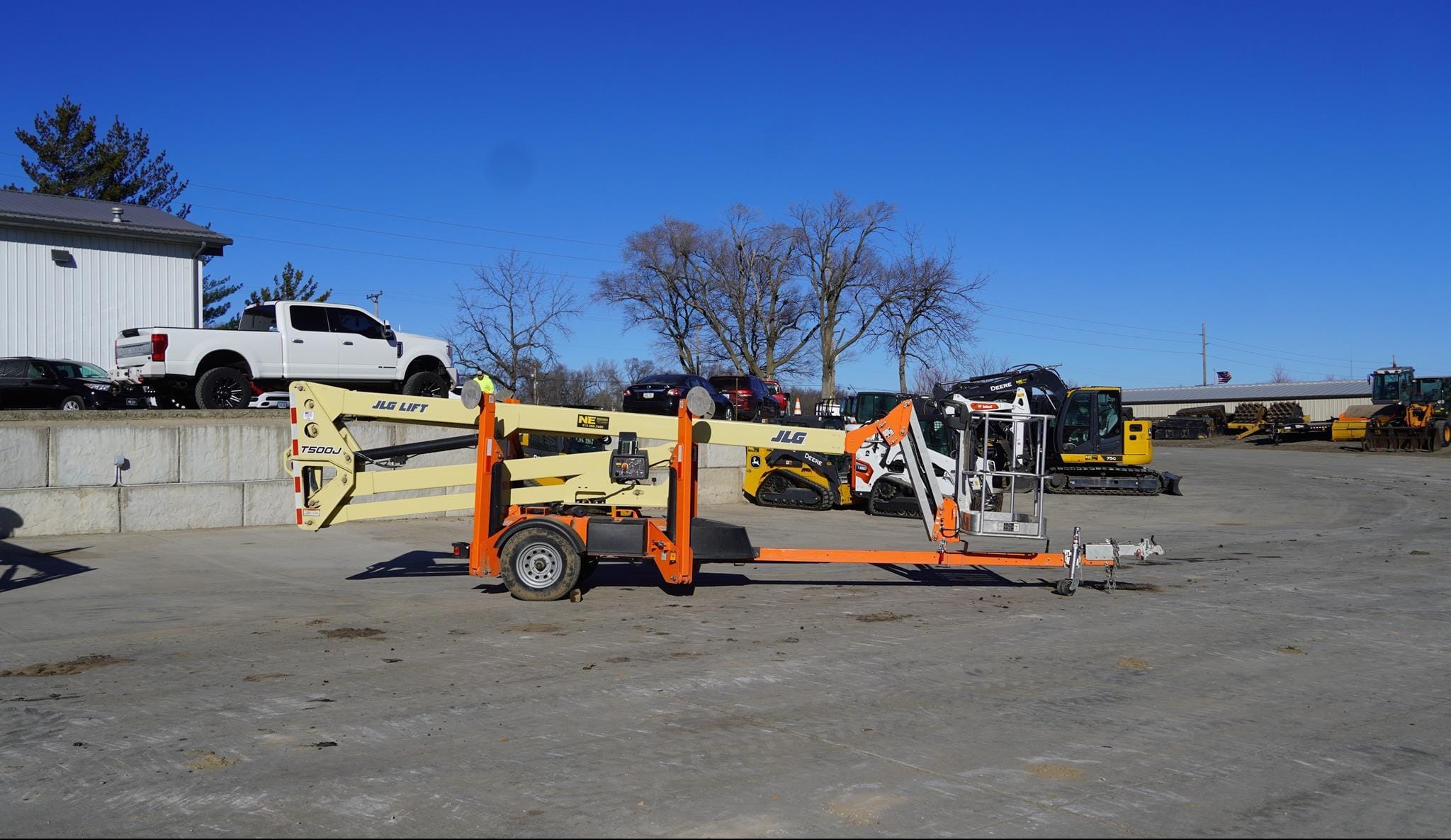 2024 JLG T500J Equipment Image0