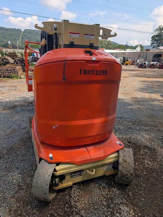 Image of JLG TOUCAN 32E equipment image 4