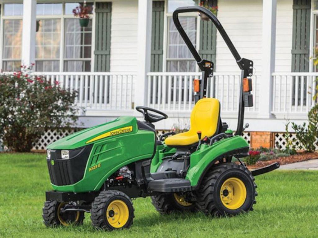 Image of John Deere 1023E Image 1