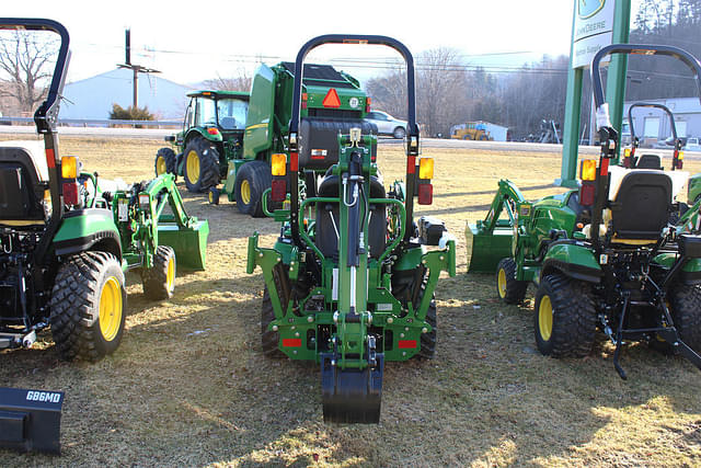 Image of John Deere 1025R equipment image 3