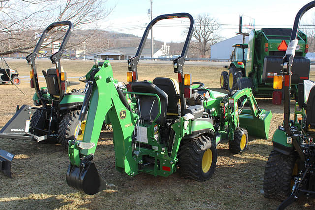 Image of John Deere 1025R equipment image 4