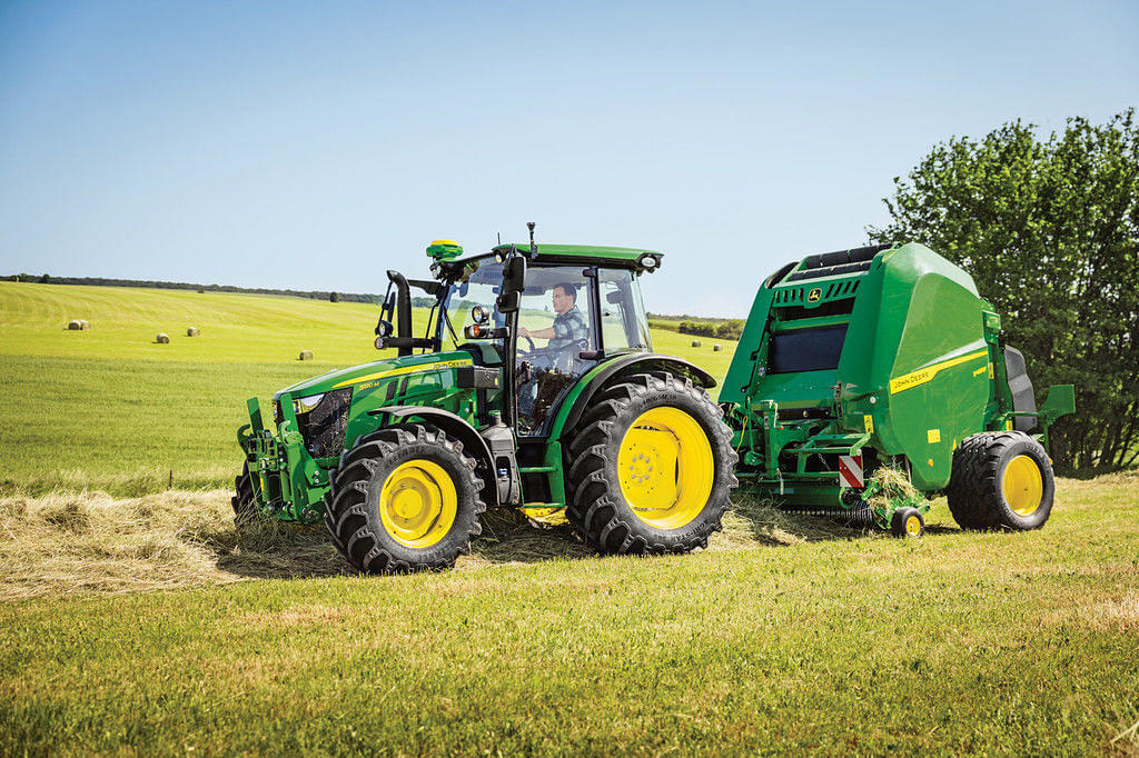 Image of John Deere V451R Image 1