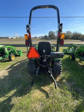 Image of John Deere 1023E equipment image 4