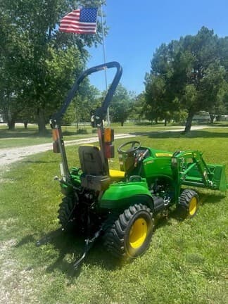 Image of John Deere 1023E equipment image 1