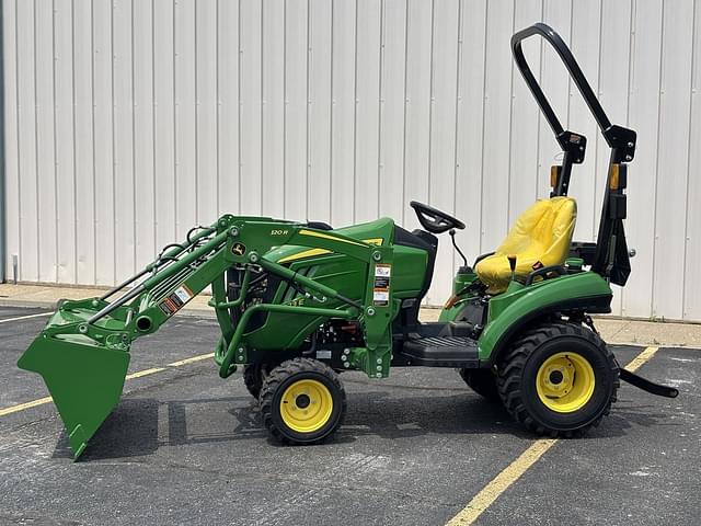 Image of John Deere 1023E equipment image 1