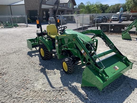 Image of John Deere 1023E equipment image 1