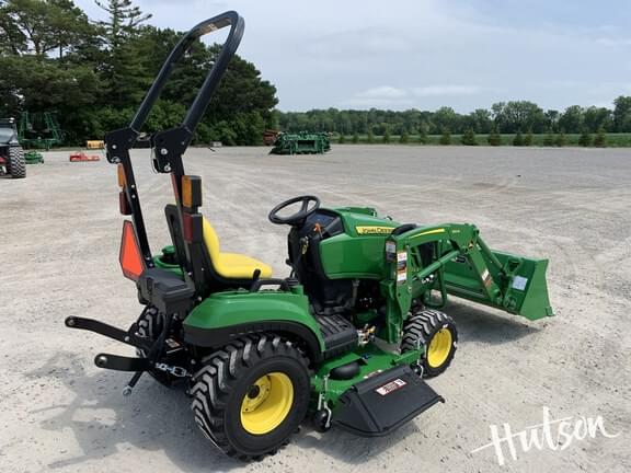 Image of John Deere 1023E equipment image 3