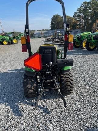 Image of John Deere 1023E equipment image 4