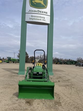 Image of John Deere 1023E equipment image 2