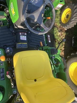 Image of John Deere 1023E equipment image 2