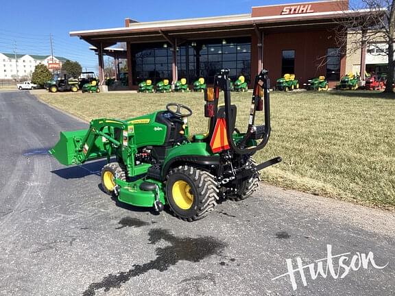 Image of John Deere 1023E equipment image 2