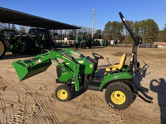 Image of John Deere 1023E equipment image 1