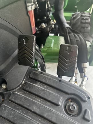 Main image John Deere 1023E