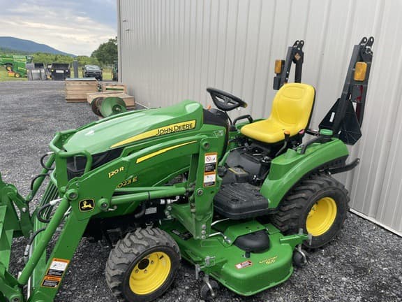 Image of John Deere 1023E equipment image 1