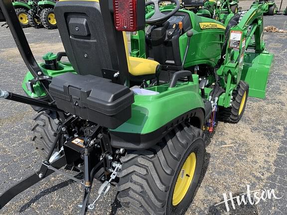 Image of John Deere 1023E equipment image 2