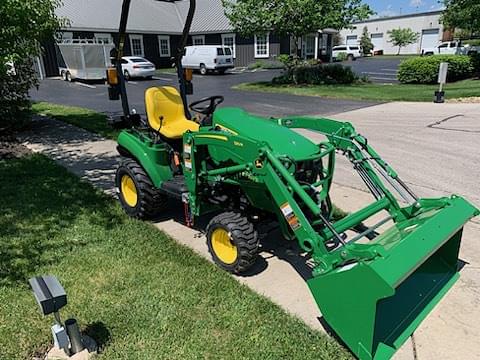 Image of John Deere 1023E equipment image 3