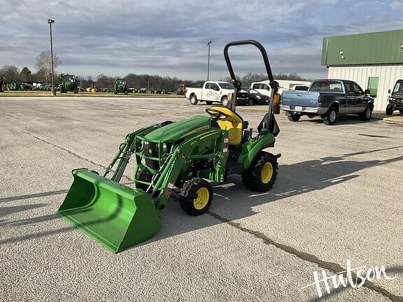 Image of John Deere 1023E equipment image 1