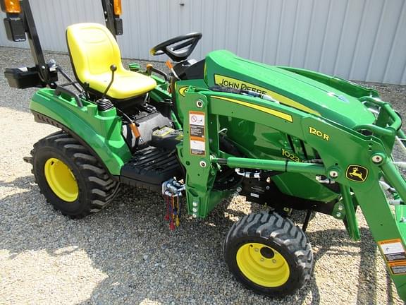 Image of John Deere 1023E equipment image 2