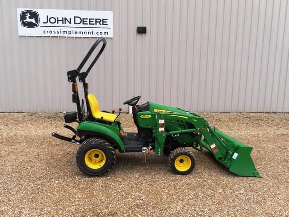 Image of John Deere 1023E equipment image 3