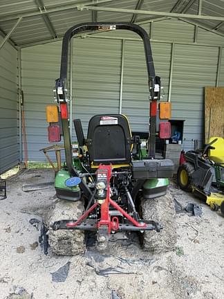Image of John Deere 1023E equipment image 3
