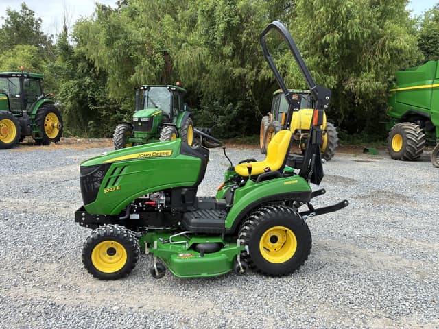Image of John Deere 1023E equipment image 1
