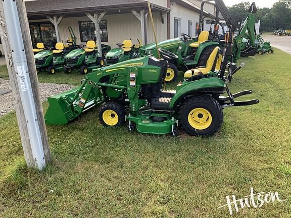 Image of John Deere 1023E equipment image 2