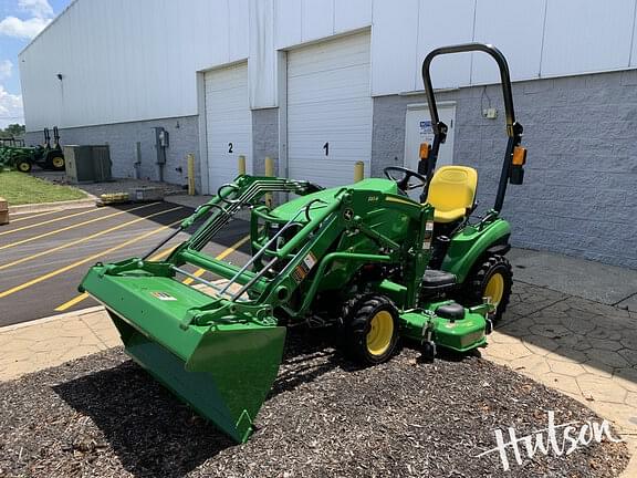 Image of John Deere 1023E equipment image 1