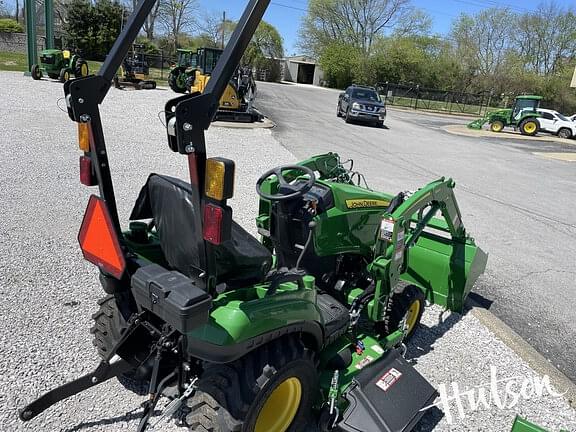 Image of John Deere 1023E equipment image 2