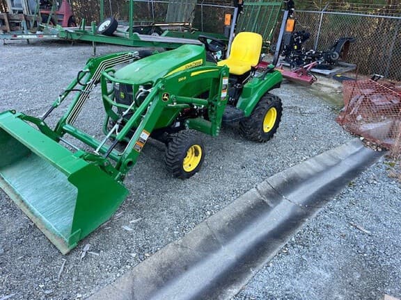 Image of John Deere 1023E equipment image 1