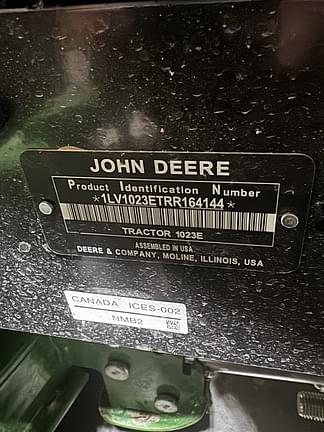 Image of John Deere 1023E equipment image 4