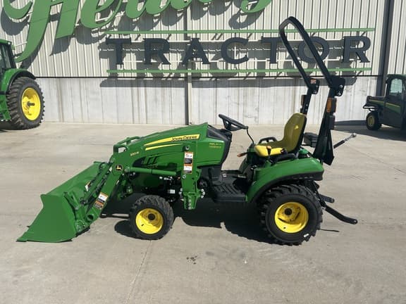 Image of John Deere 1023E equipment image 1