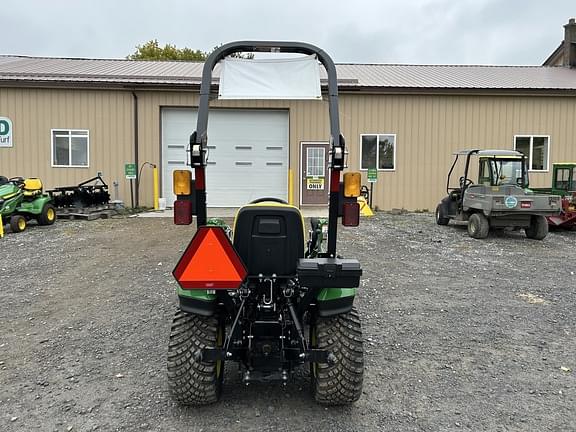 Image of John Deere 1023E equipment image 3