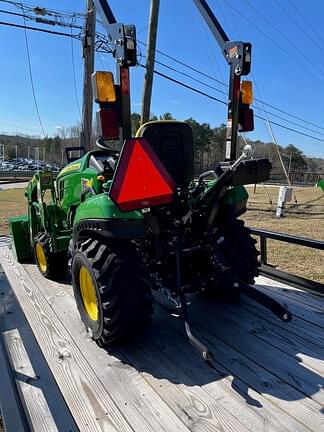 Image of John Deere 1023E equipment image 4